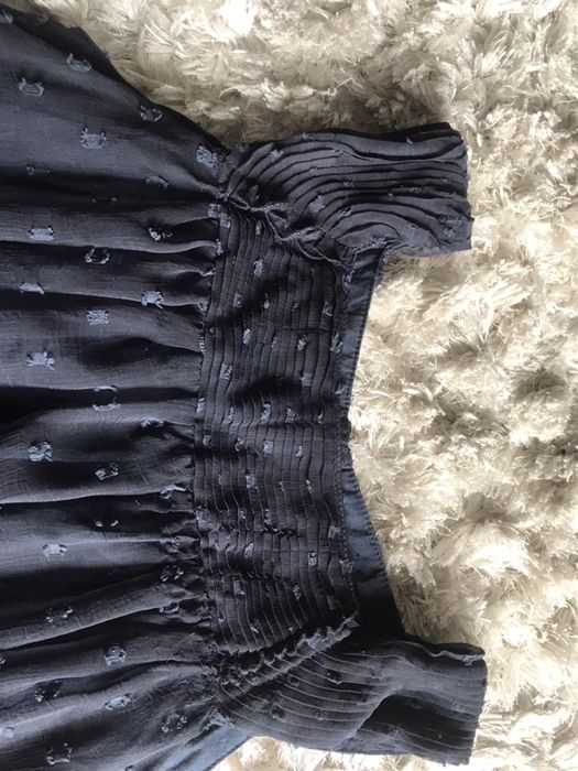 Vendo dois vestidos de menina 6anos