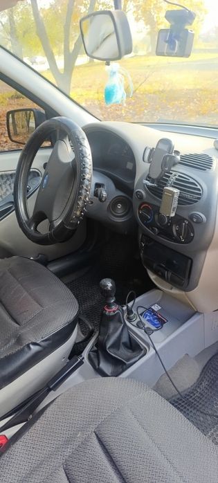 Продам автомобіль в гарному стані