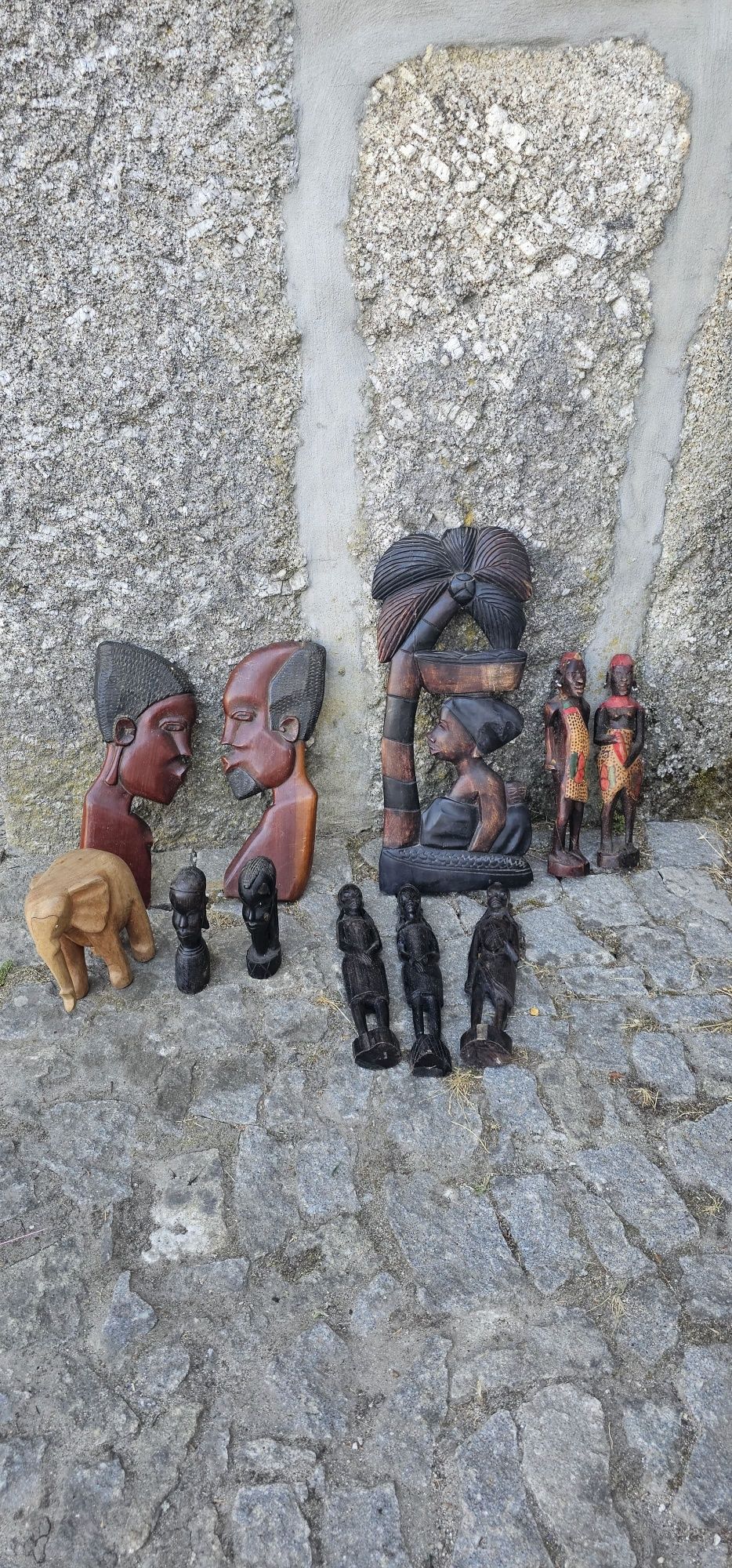 Estátuas africanas, arte. Pau preto