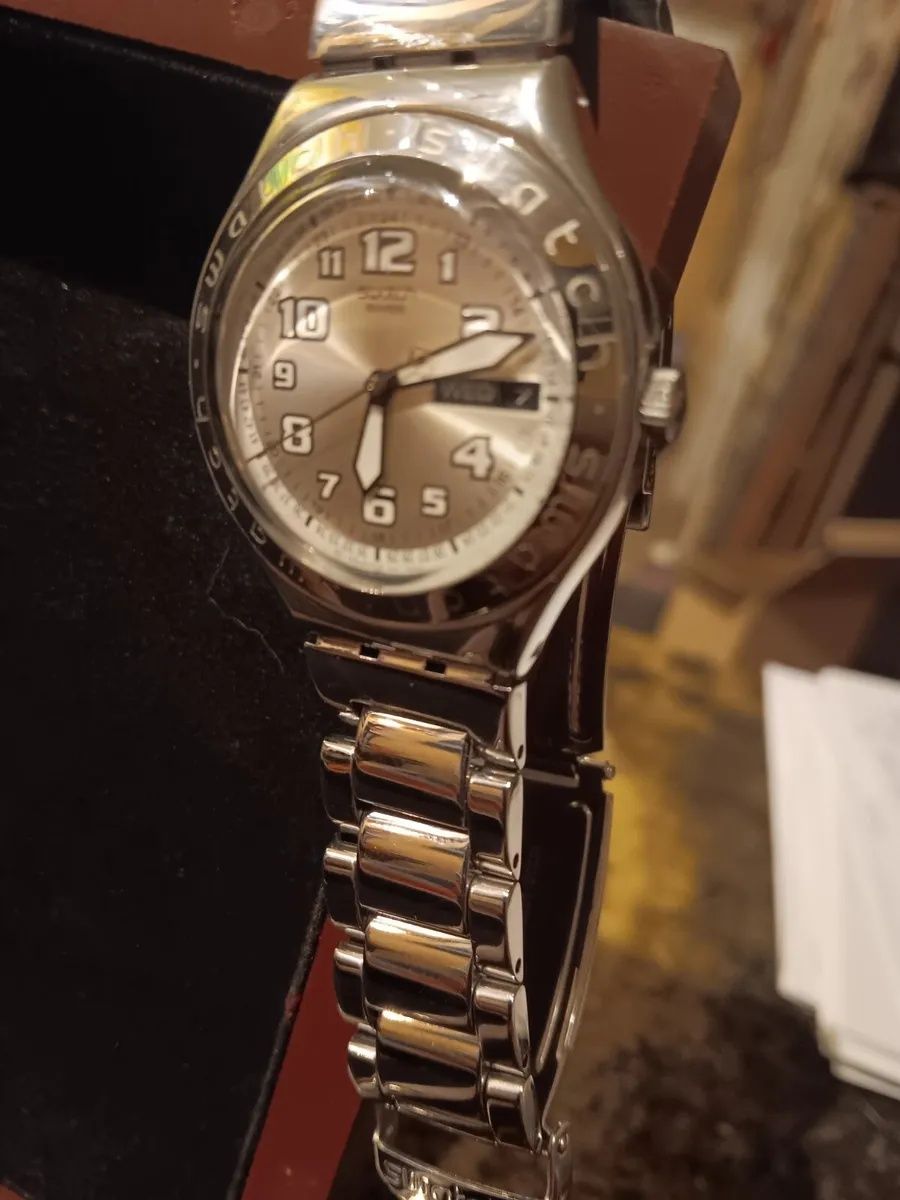 relógio swatch masculino ironia