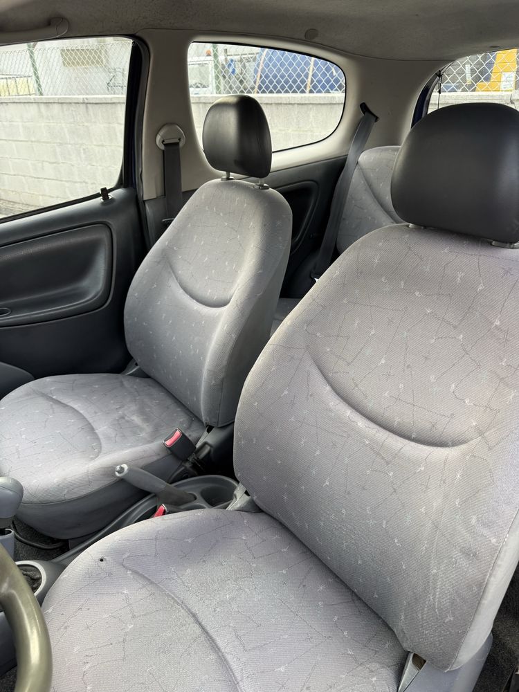 Toyota Yaris 1.0 VVT-I • Económico e Fiável