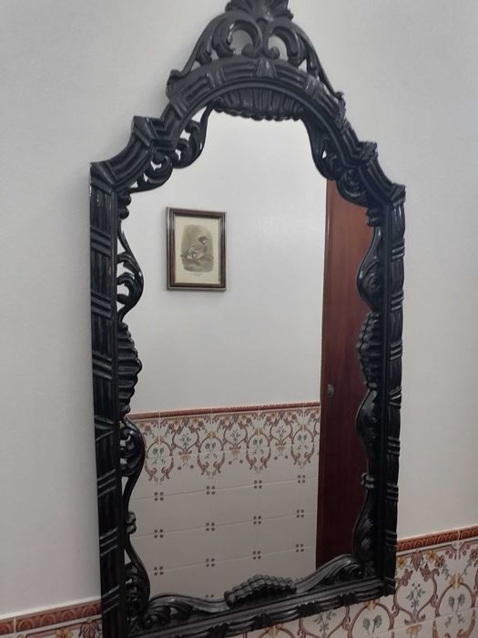 Conjunto de mesa e espelho