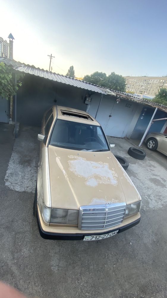 Мерседес 124 автомат