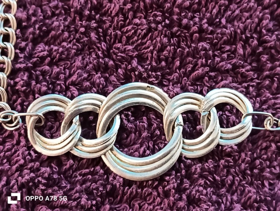 Gargantilha de prata anos 60