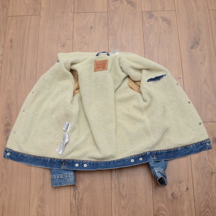 Вінтажна джинсова куртка levi’s sherpa trucker чоловіча m синя шерпа