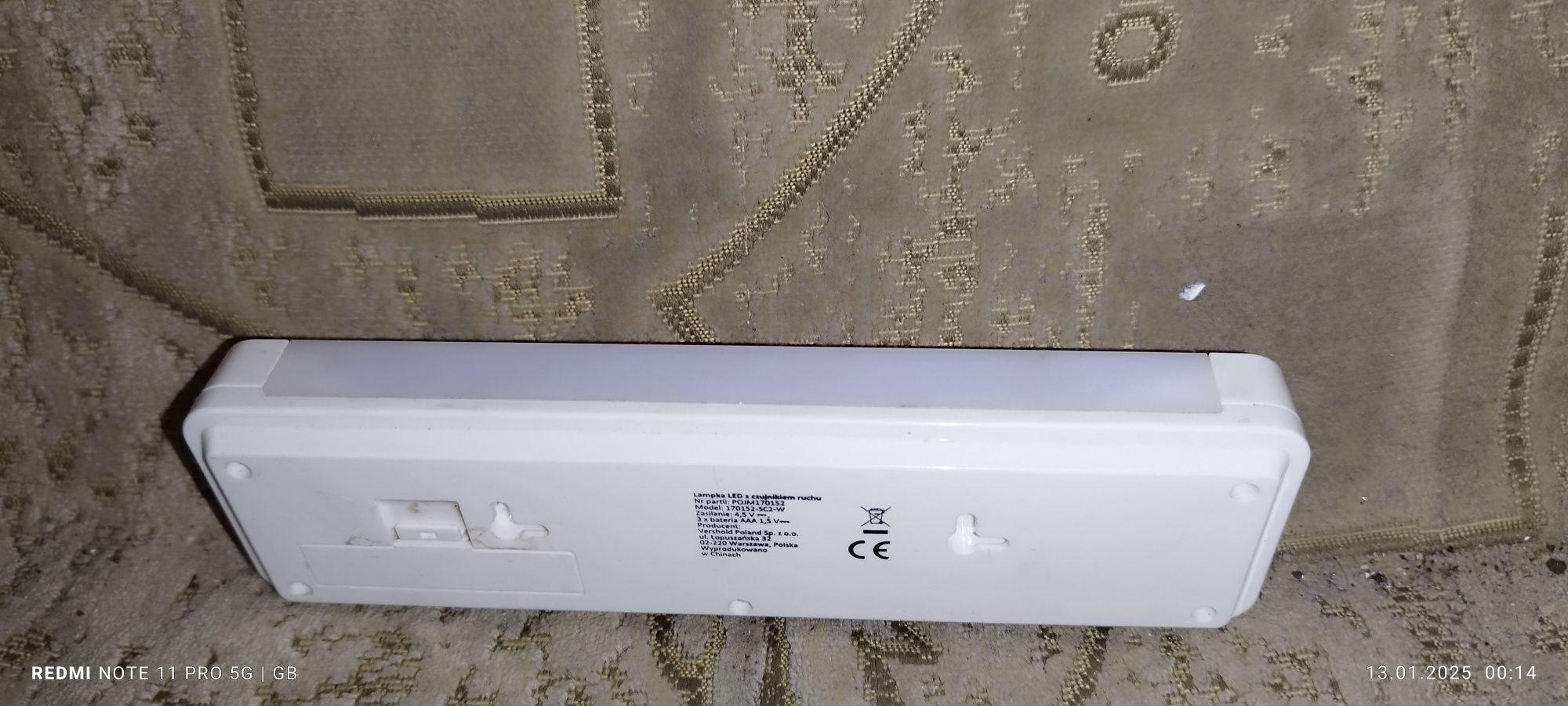 Sprzedam lampkę led z czujnikiem ruchu