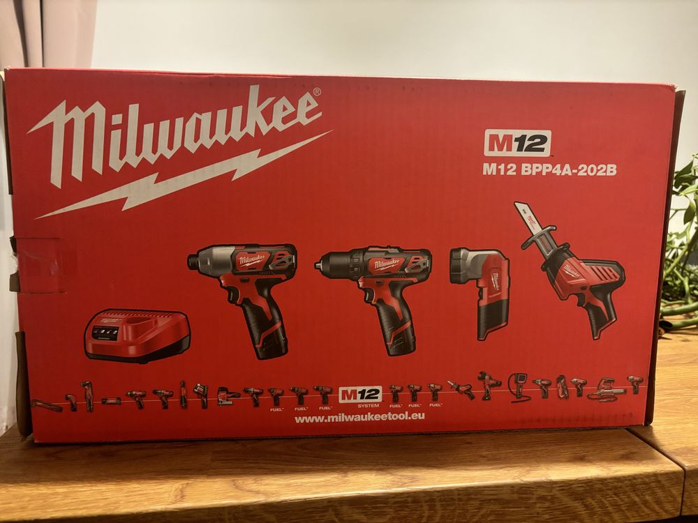 Milwaukee M12 BPP4A-202B