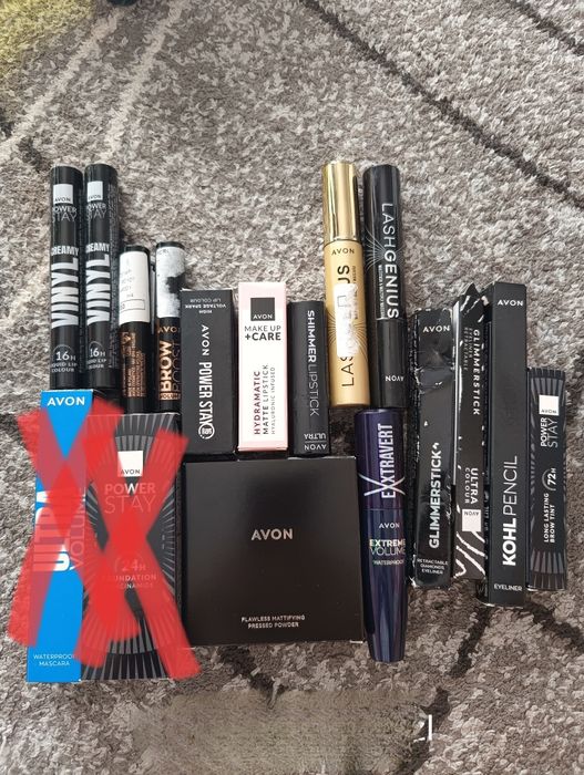 Zestaw kosmetyków Avon
