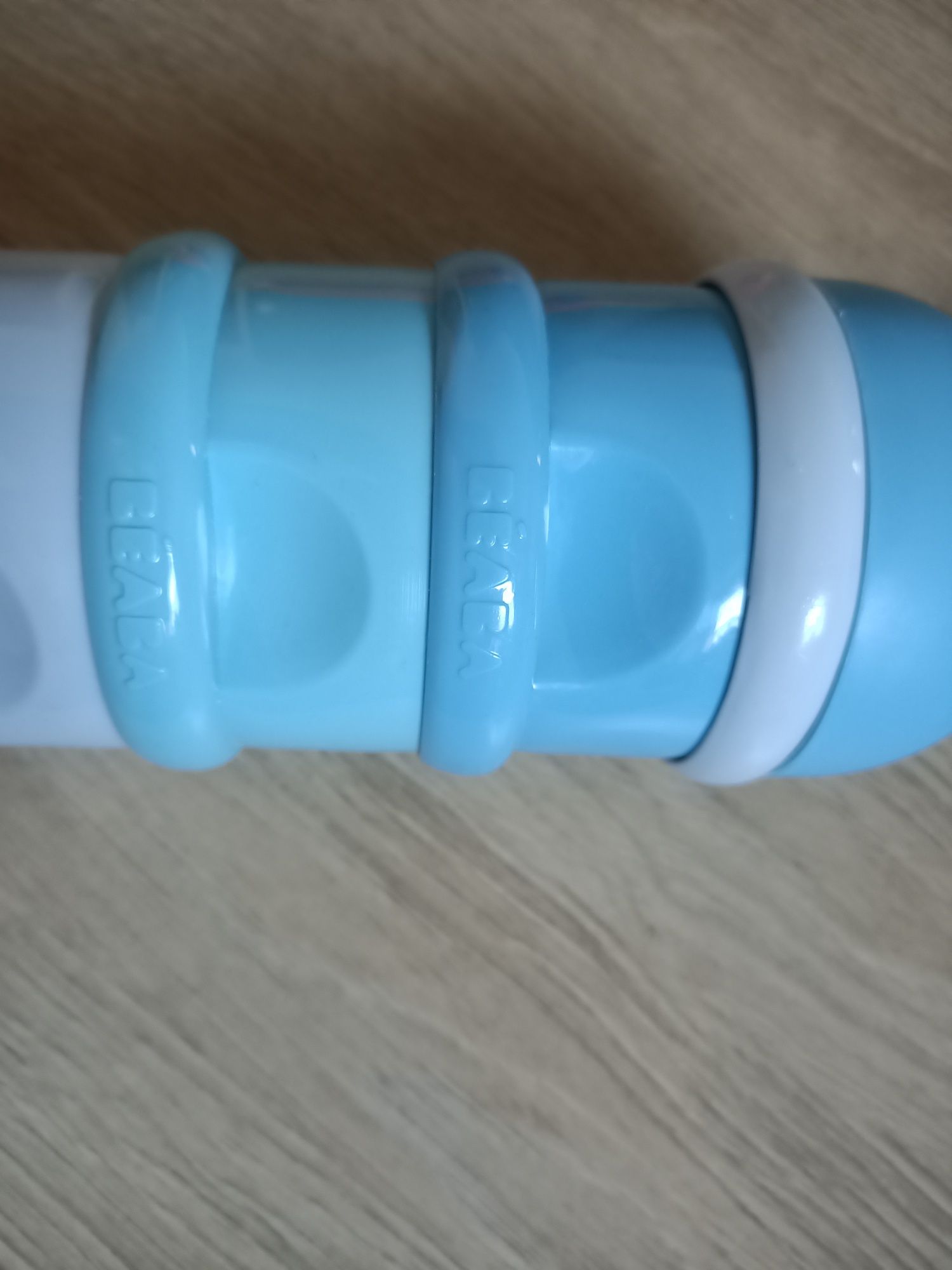 Pojemnik na mleko Beaba