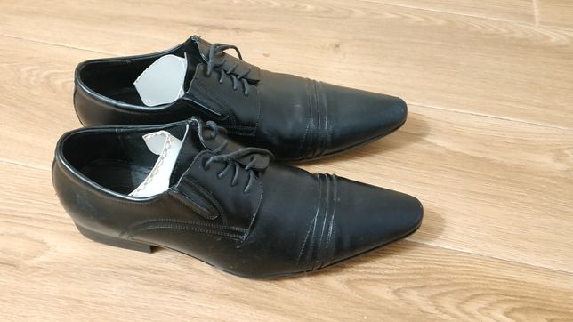 Чоловічі туфлі чорні 43 розмір