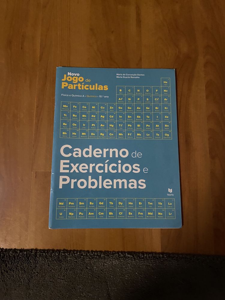 Livros 10° e 11.º de Fisica e Quimica