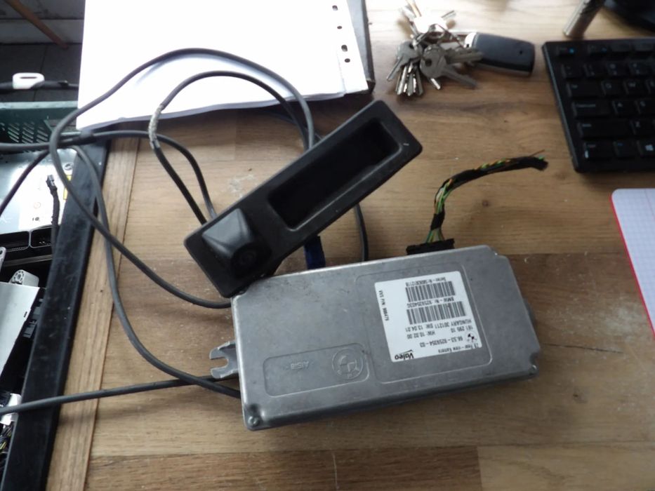 BMW - F25 F10 F30 F11 F31 - MODUŁ - KAMERA COFANIA - INSTALACJA - KOMPLET - 9259354