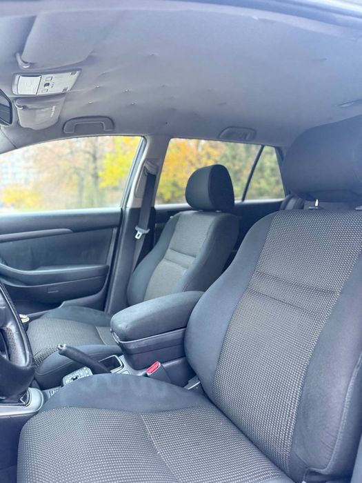 Toyota Avensis 2008р restayling 2,2d механіка 6ступка ідеальний стан