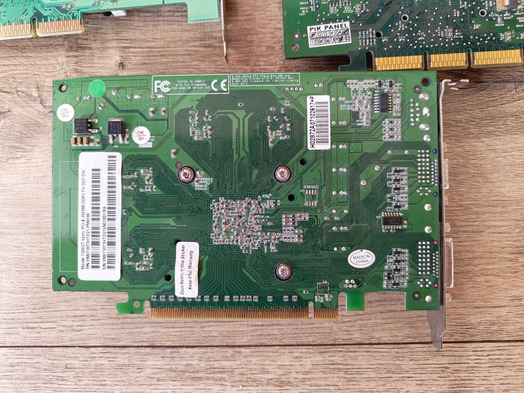 Stare podzespoły komputerowe PC Retro Karty graficzne