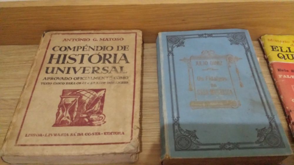 livros antigos de literatura portuguesa e estrangeira