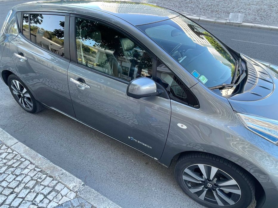 Nissan Leaf Tekna 30 Kwh