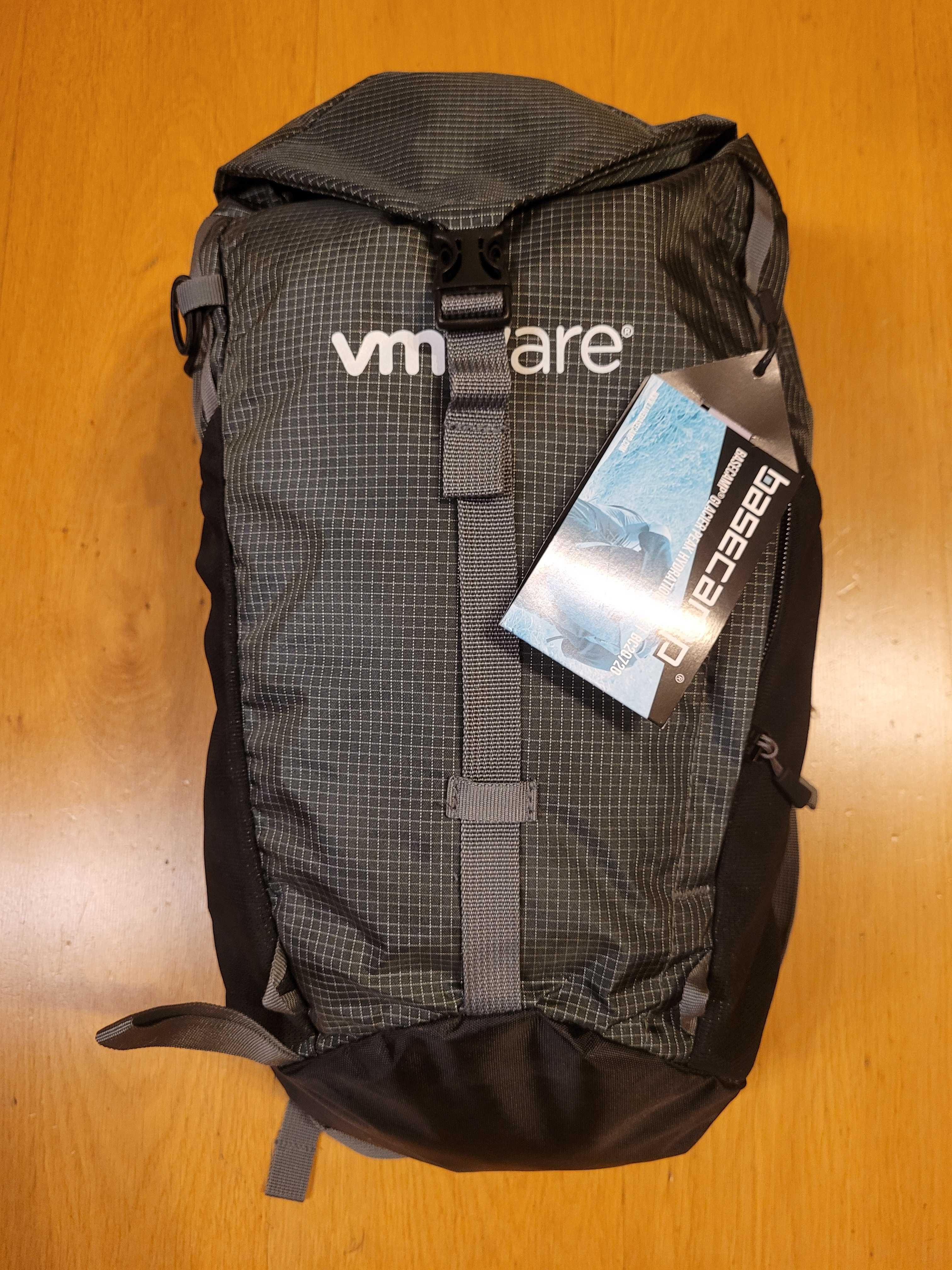 Plecak BC20720: Basecamp Glacier Peak Hydration Backpack z logo VMware