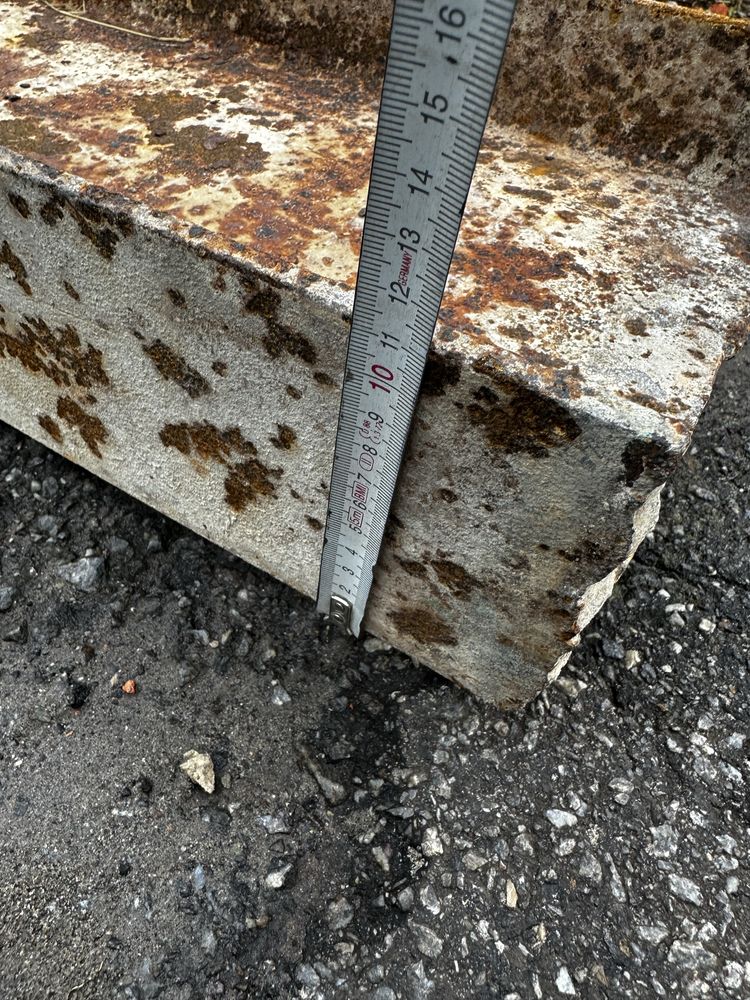 Продам двутаврову балку 22