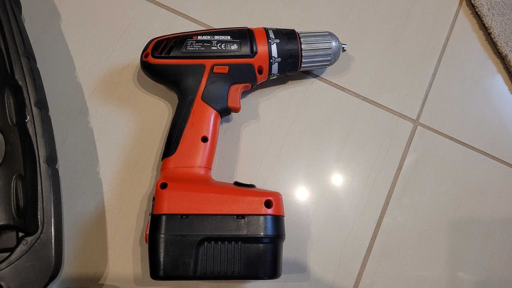 Wkrętarka akumulatorowa BLACK DECKER dwa akumulatory wiertarka