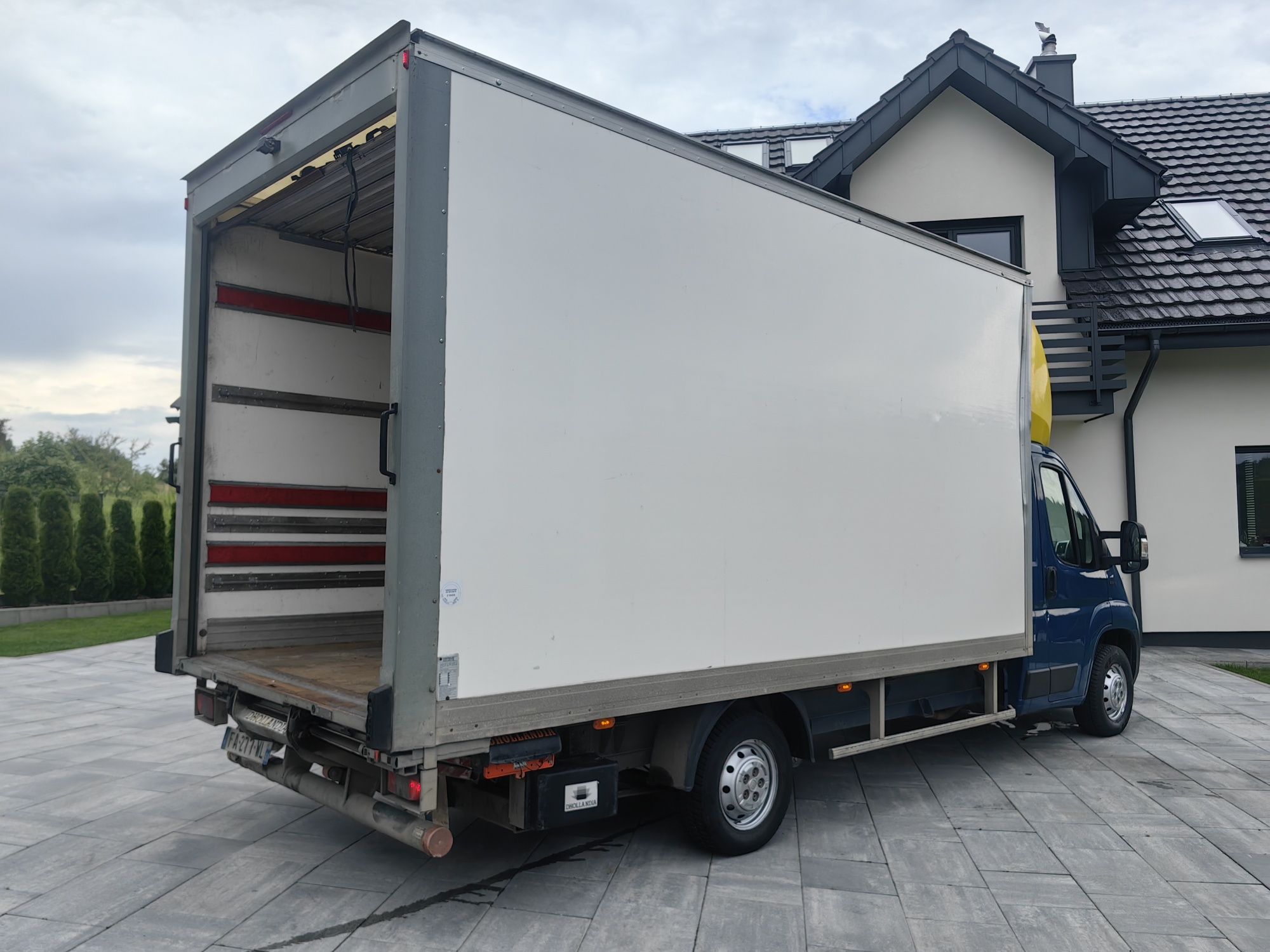 Fiat Ducato L4 2018r 2.3  130 koni bez ad Blue Kontener z windą ram