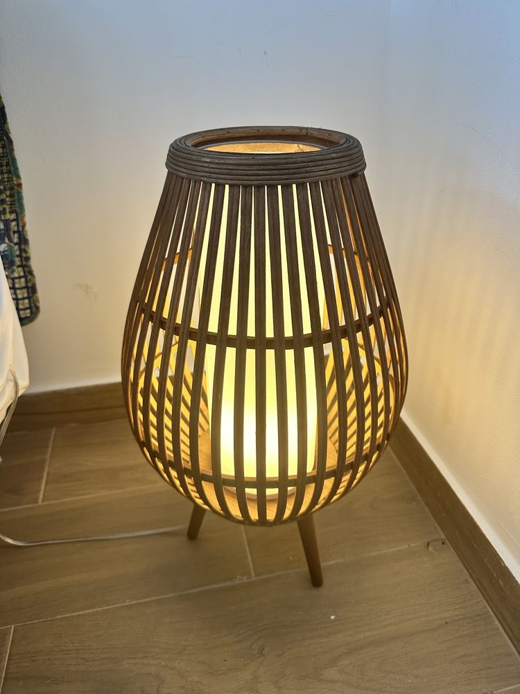 Lampada madeira Dani