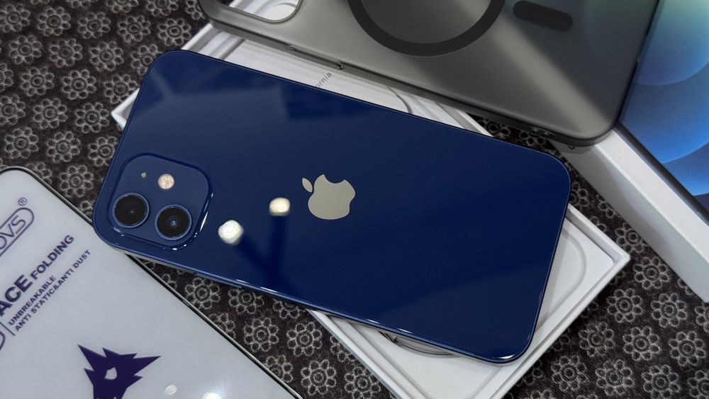 iPhone 12 256GB Blue