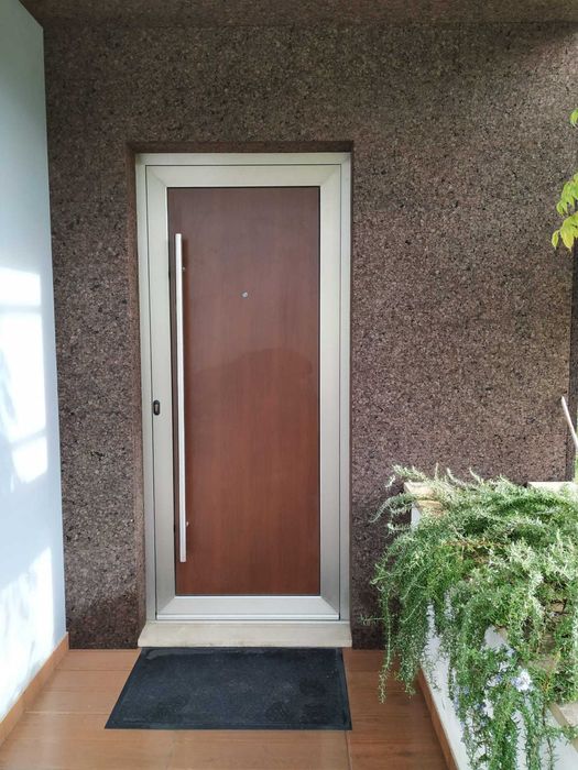 Aglomerado Negro de Cortiça na Construção