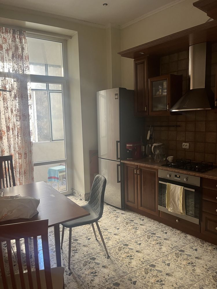 Продаж 2 кім квартири по вул.Мартовича