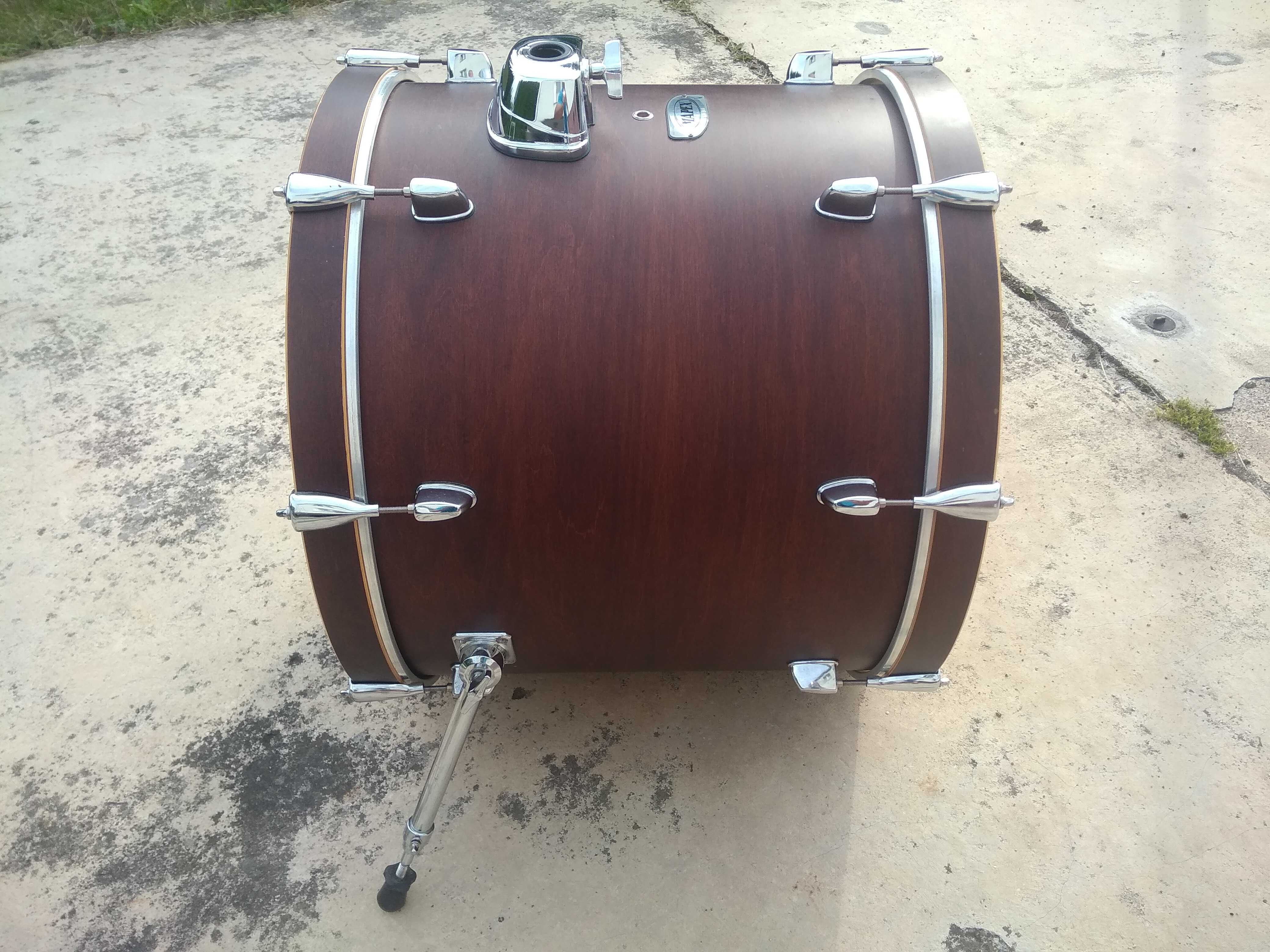 Mapex V 22x 17'' centrala bassdrum lakier