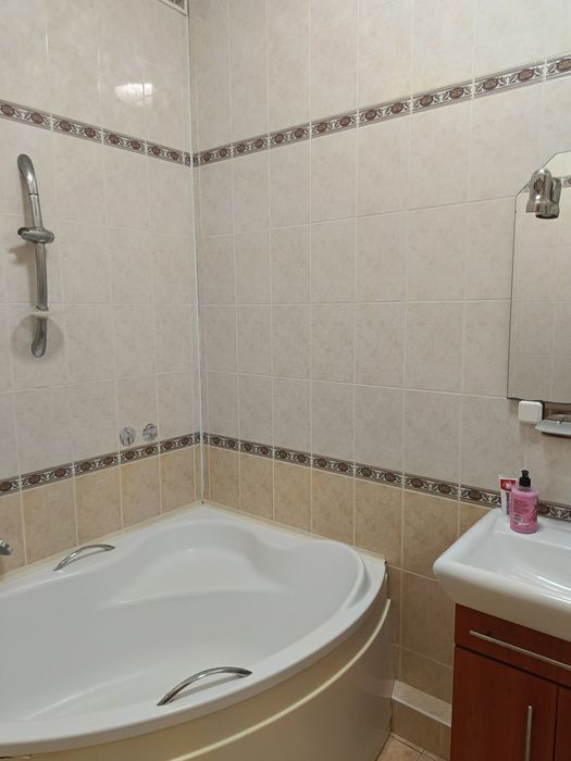 2-к подобово погодино центр А.Артинова Smart.tv