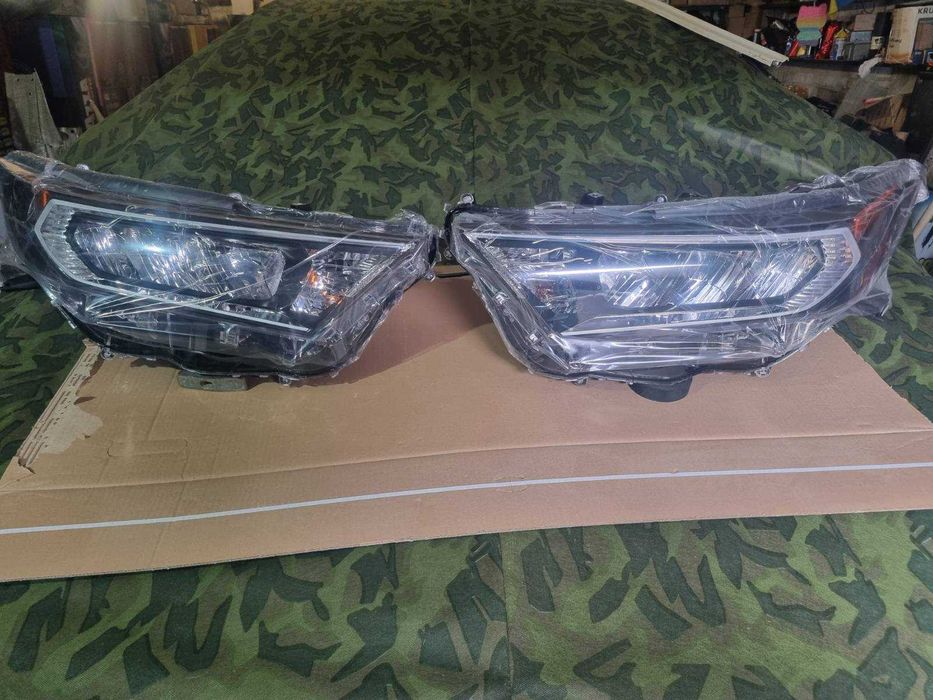 фара rav4 2019 Нова