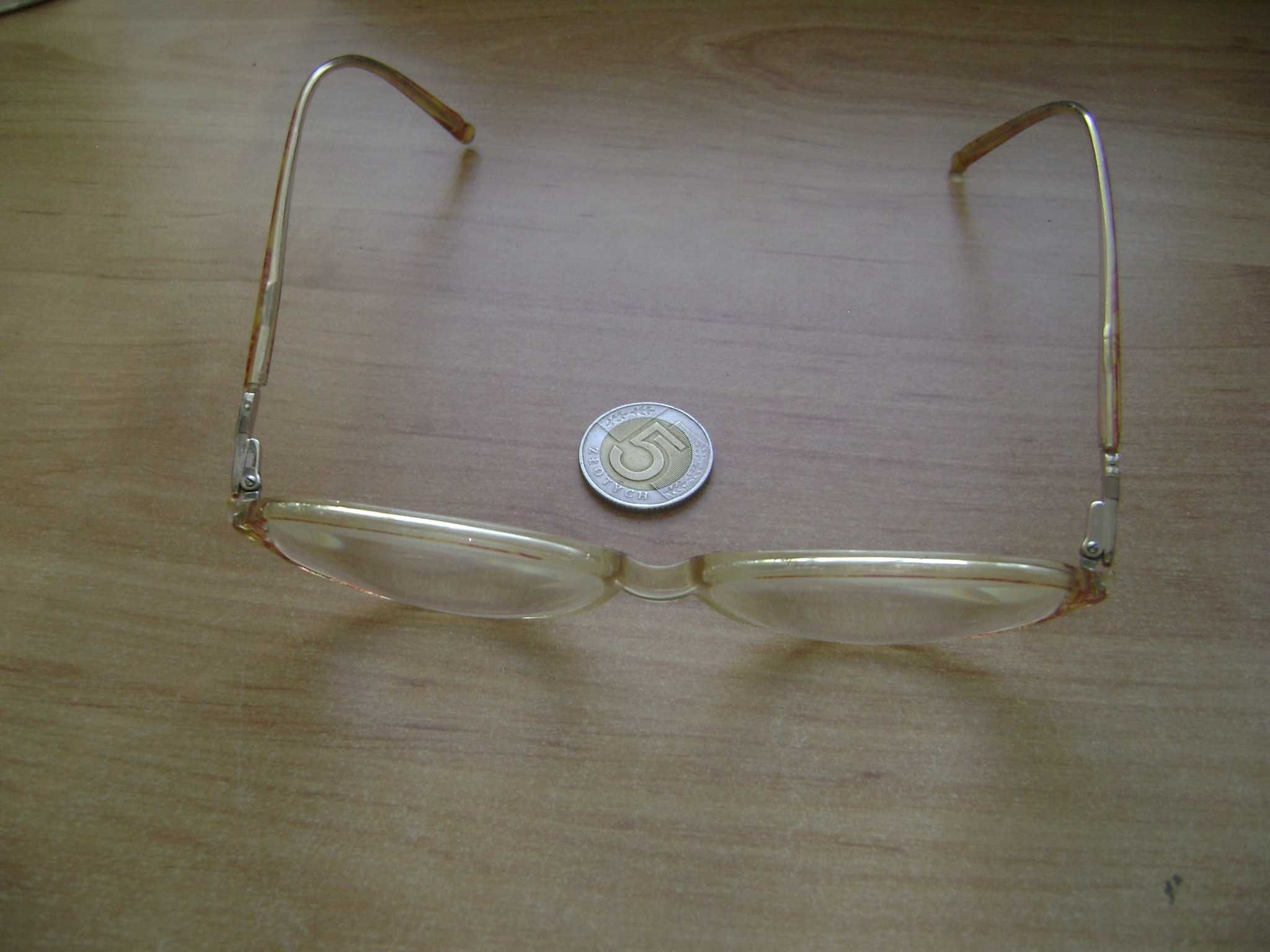 Starocie z z PRL Okulary damskie korekcyjne +3 dioptrie rozstaw 13 cm