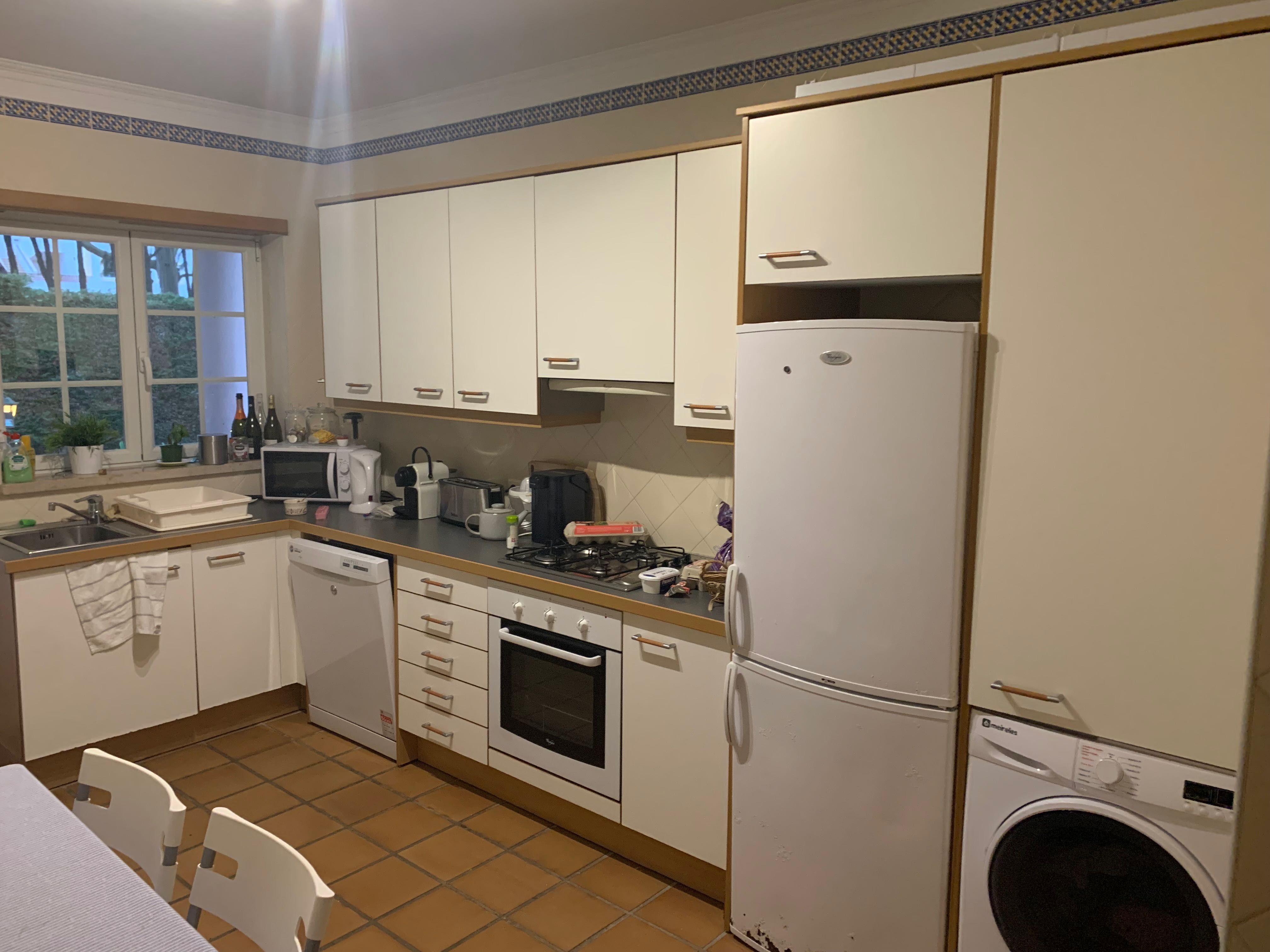 Vendo Cozinha quase completa em bom estado