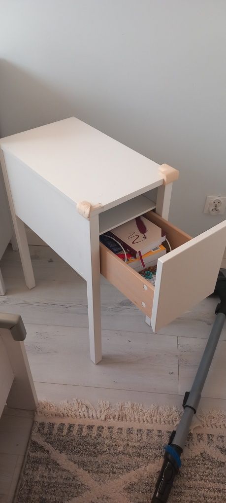 Szafka nocna stolik ikea