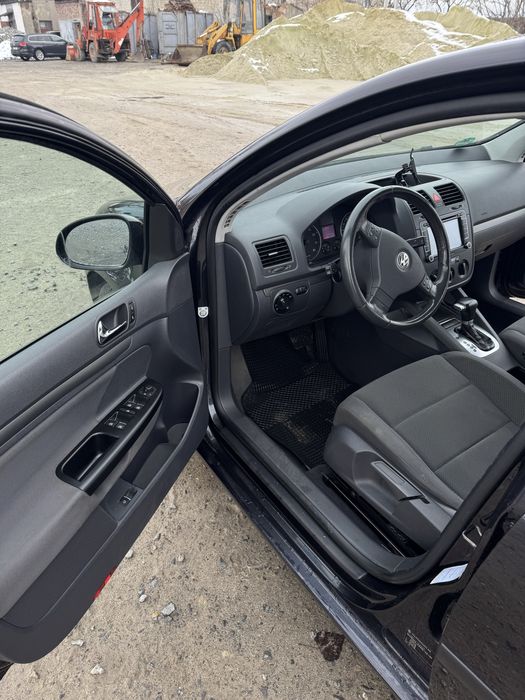 Volkswagen Golf 5 • 2004 рік • АКПП