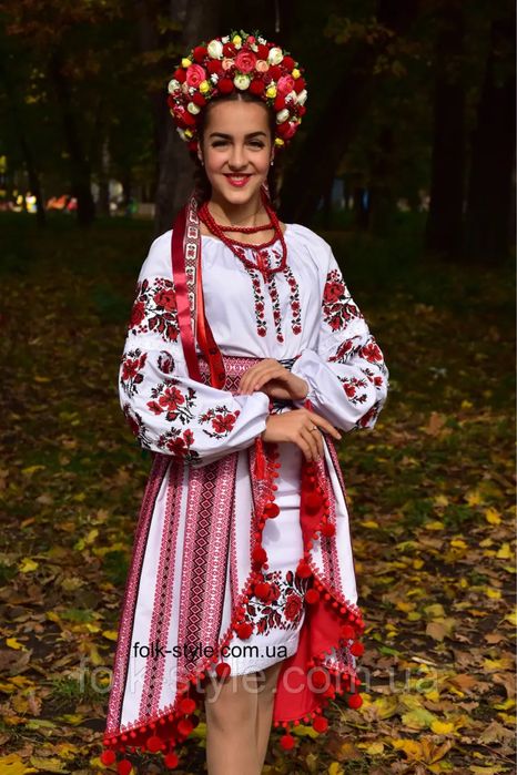 Український національний костюм-вишиванка