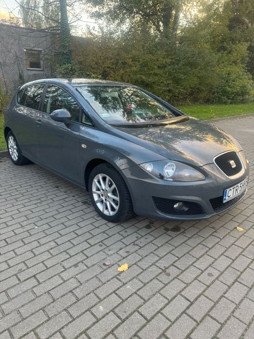 Sprzedam Seat Leon 1.6 TDI 105 KM . Stan Bardzo Dobry.