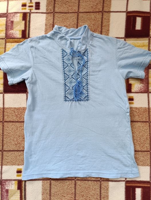 Футболка, вишиванка