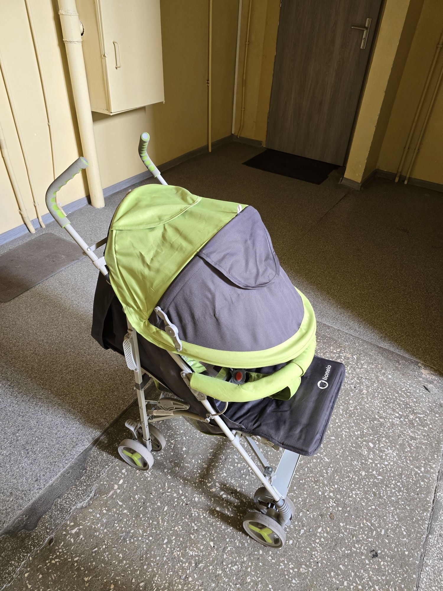 Wózek parasolka Lionelo Elia