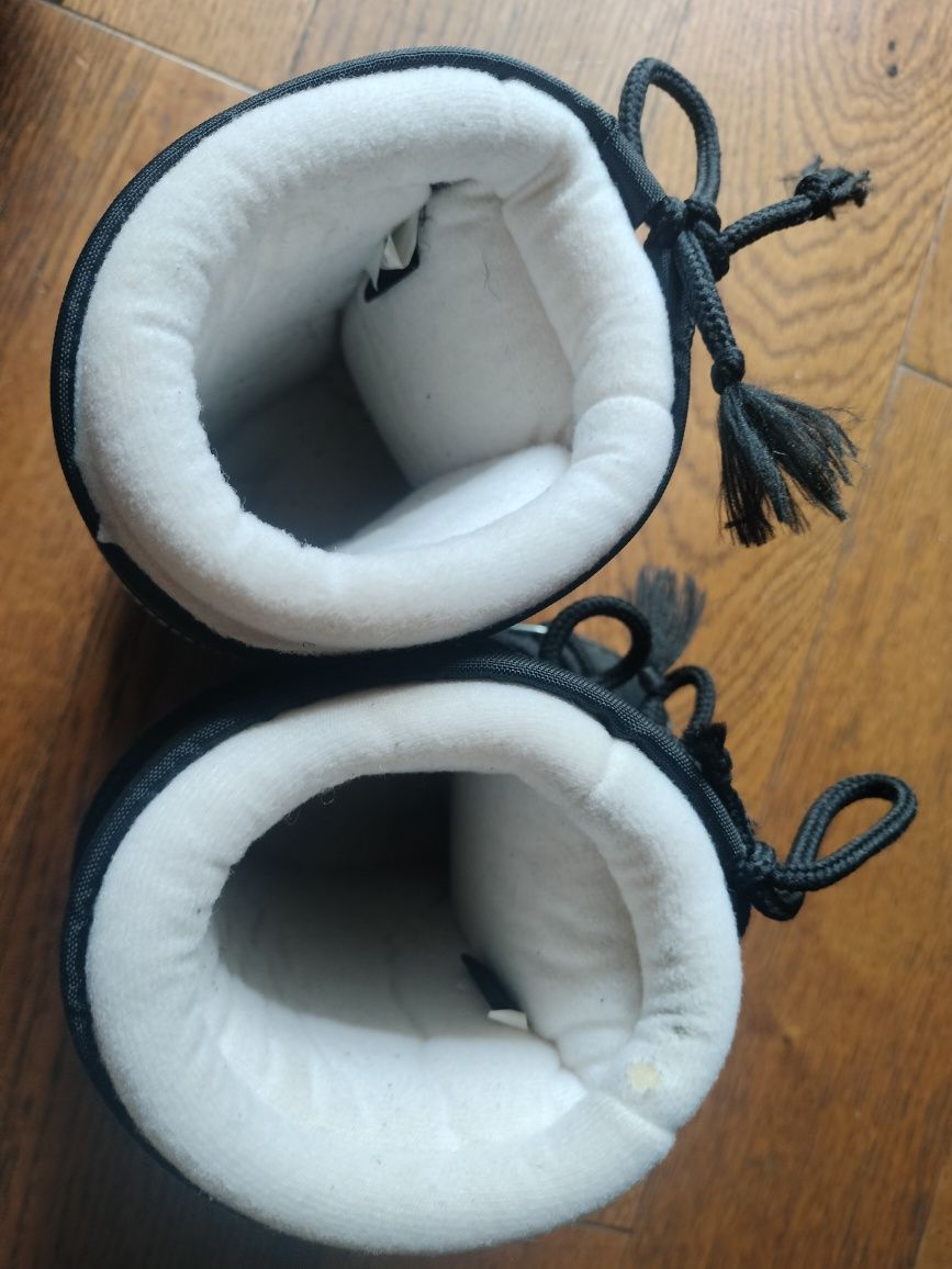 Moon boot 23-26 unisex czarne