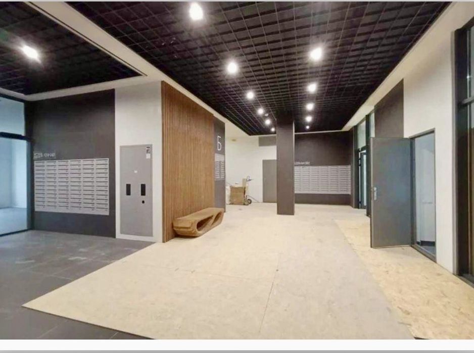 Продаж 2 - К  Квартира ЖК Варшавський вул. Всеволода Змієнка. Поділ