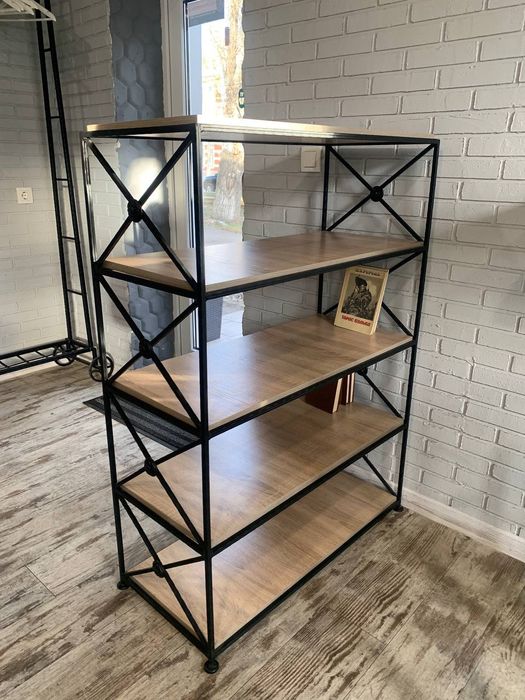 В продаже кованый стеллаж