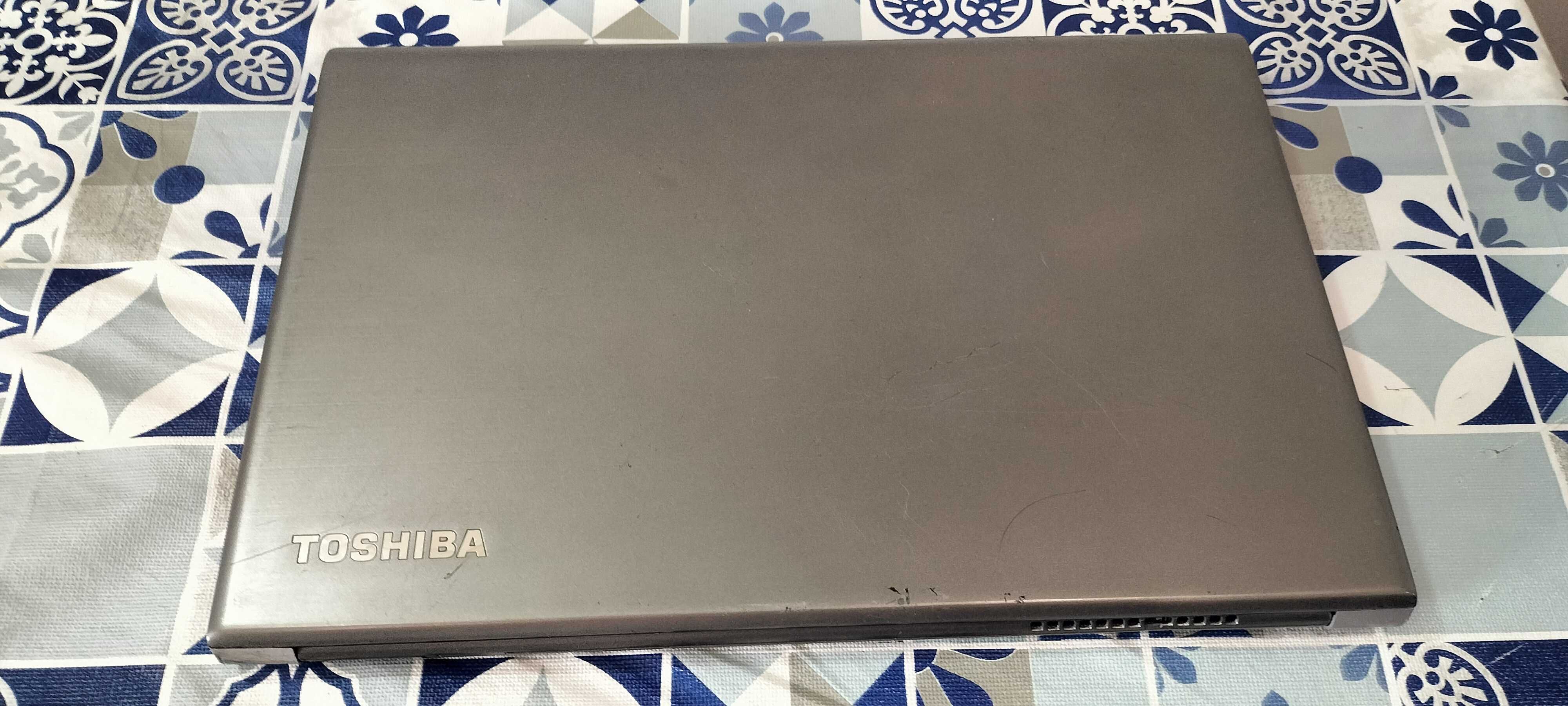 Portátil Dynabook Toshiba Tecra Z50-A SSD 25GB 8GB RAM (35)