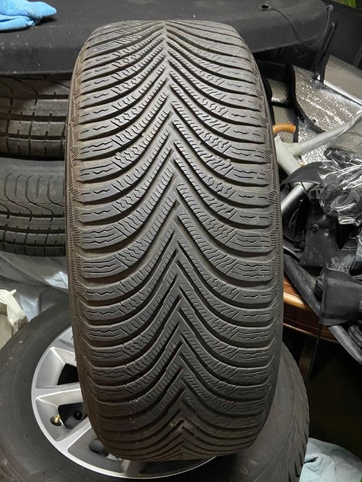 JANTES NOVAS-Originais AUDI -A estrear -com pneus novos