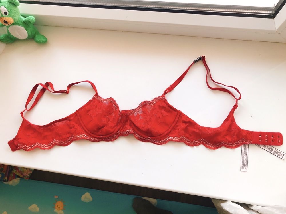 Бра новое красное Victoria’s Secret оригинал, размер 34А