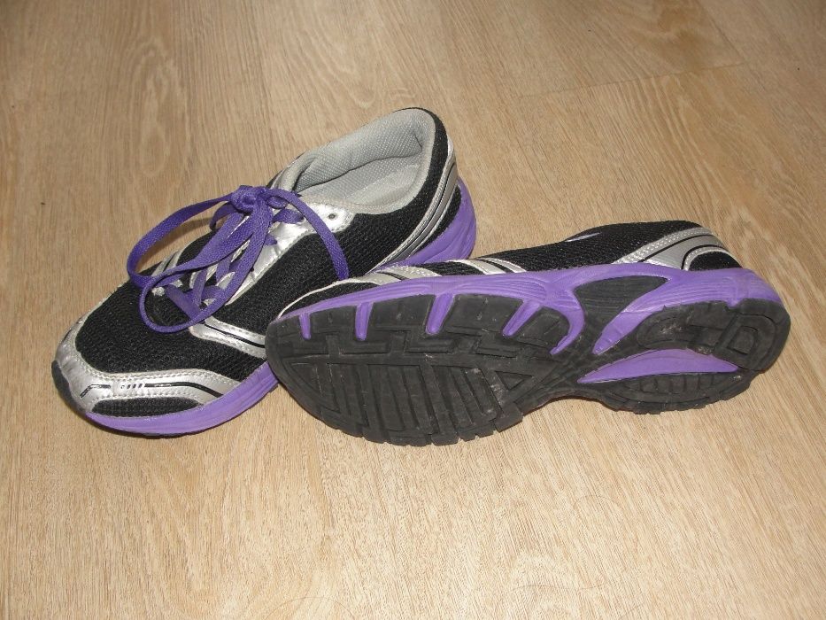 Tenis Senhora Preto/Roxo