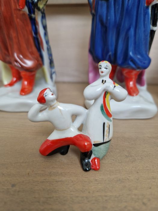 Фарфоровые статуэтки времен СССР