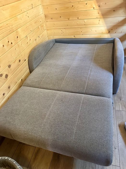 Sofa do spania używana sporadycznie
