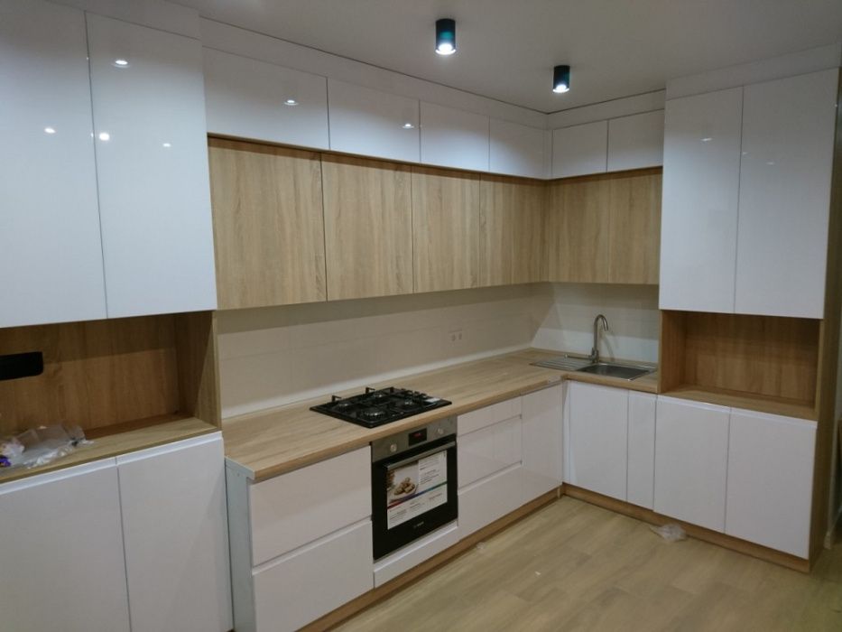 Сучасні кухні на замовлення, Шафи-Купе, Гардеробні.