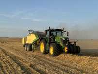 Prasowanie słomy prasą kostujacą KRONE BIG PACK 1290 XC cala Polska